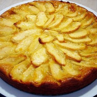 Flourless Apple Cake